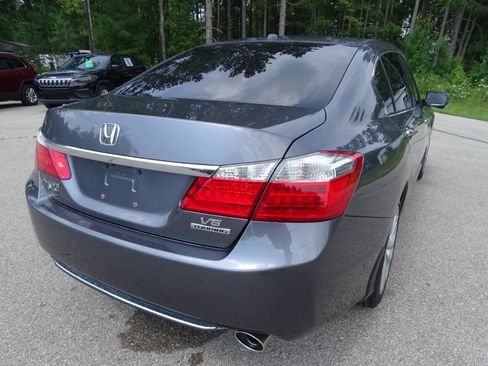 Used 2014 Honda Accord Touring image 11