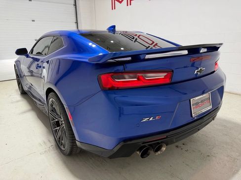 Used 2017 Chevrolet Camaro ZL1 RWD image 8