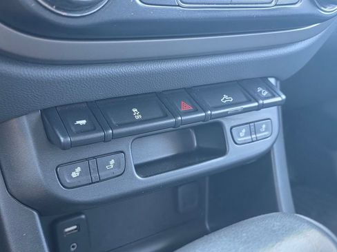 Used 2017 Chevrolet Colorado Z71 RWD image 30