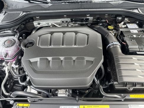 New 2026 Volkswagen GTI SE FWD image 18