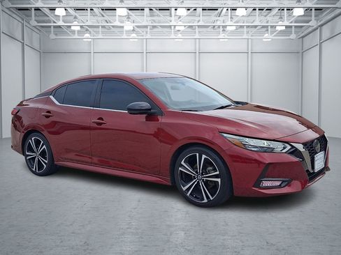 Used 2021 Nissan Sentra SR w/ Electronics Package FWD image 11