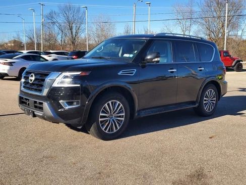 Used 2024 Nissan Armada SL w/ Captain's Chairs Package AWD/4WD image 1