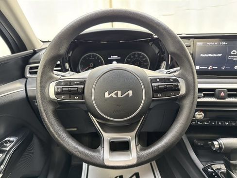 Used 2023 Kia K5 LXS image 16