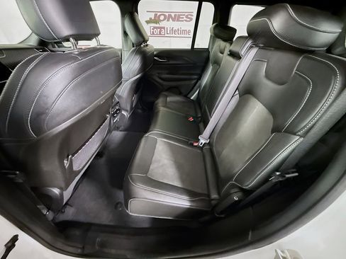 Used 2023 Jeep Grand Cherokee Altitude image 27