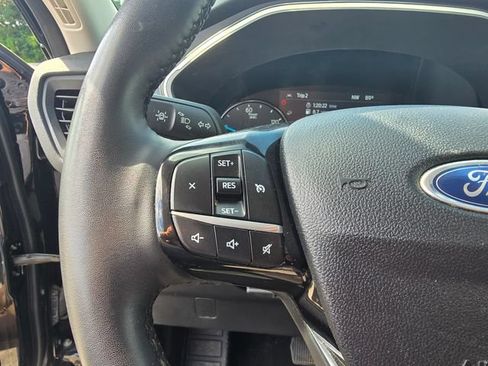 Used 2022 Ford Escape SE w/ Cold Weather Package AWD/4WD image 26