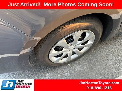 Used 2026 Toyota Corolla LE FWD image 5
