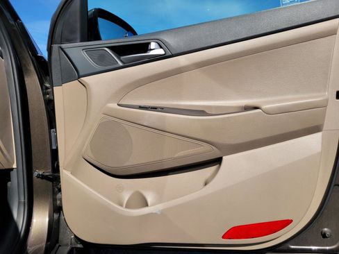 Used 2020 Hyundai Tucson SE image 22