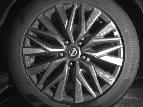 Used 2025 Nissan Altima 2.5 SV image 14