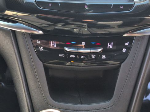 Used 2020 Cadillac XT6 Premium Luxury w/ Platinum Package image 23