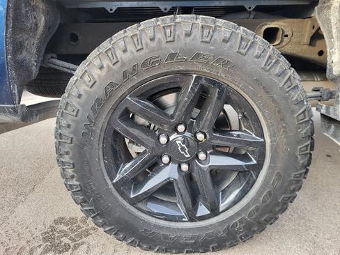 Used 2023 Chevrolet Silverado 1500 Custom Trail Boss image 13