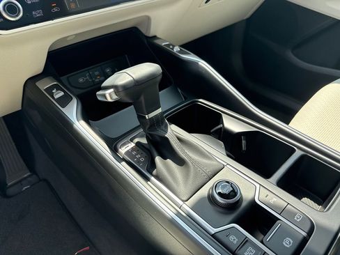 New 2025 Kia Sorento S w/ Panoramic Sunroof Package image 30