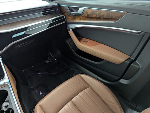 Used 2021 Audi A6 Premium Plus image 11