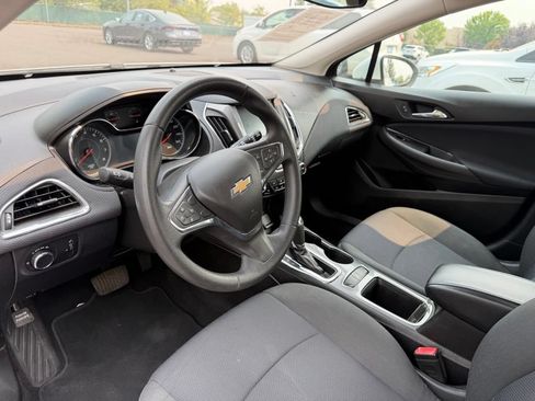 Used 2017 Chevrolet Cruze LT w/ Convenience Package FWD image 16