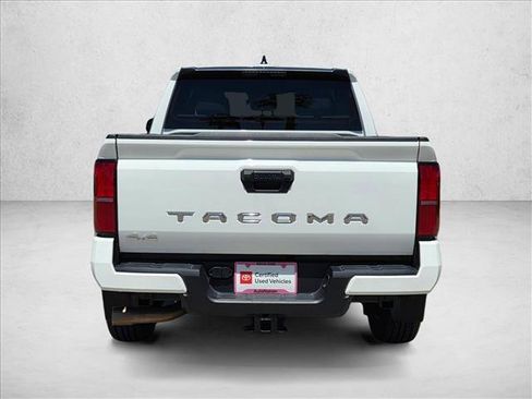 Certified 2024 Toyota Tacoma SR5 AWD/4WD image 7