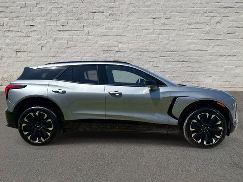 Used 2025 Chevrolet Blazer EV RS AWD/4WD image 6