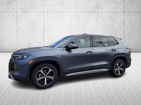 New 2025 Volkswagen Tiguan SE image 1