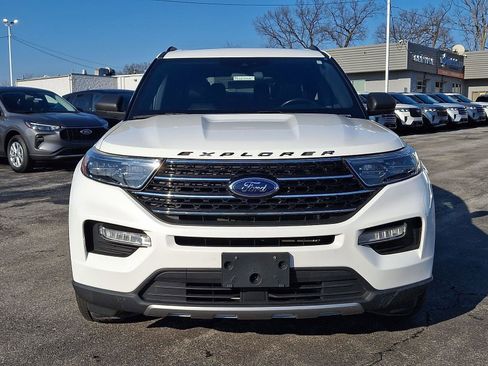 Used 2020 Ford Explorer XLT w/ Equipment Group 202A image 2