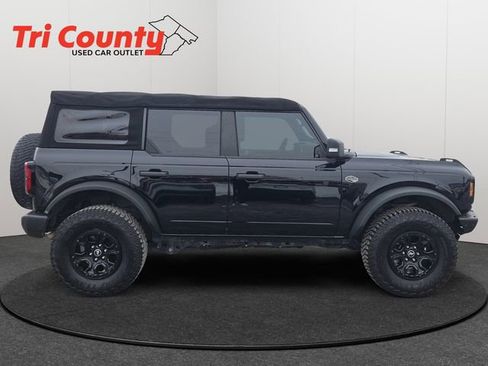 Used 2022 Ford Bronco Wildtrak image 9