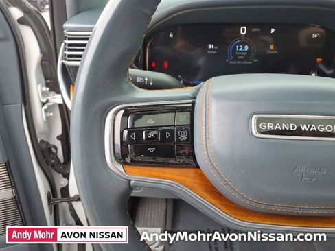 Used 2022 Jeep Grand Wagoneer Series II w/ Premium Group II AWD/4WD image 19