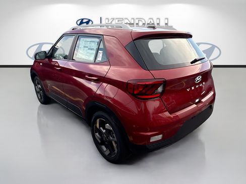 New 2026 Hyundai Venue SEL FWD image 4
