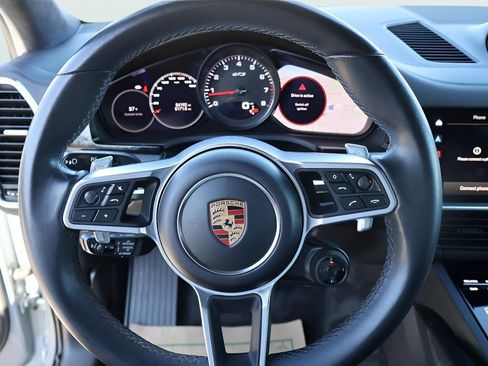 Used 2023 Porsche Cayenne GTS AWD/4WD image 28