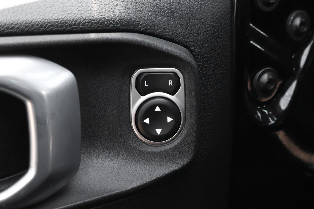 Used 2023 Jeep Wrangler Unlimited Sport AWD/4WD image 18