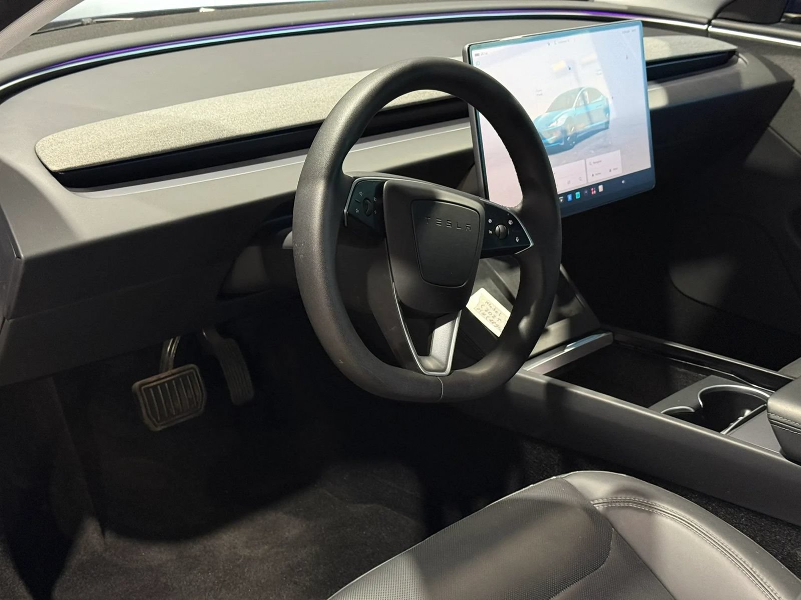 Used 2025 Tesla Model 3 RWD image 9