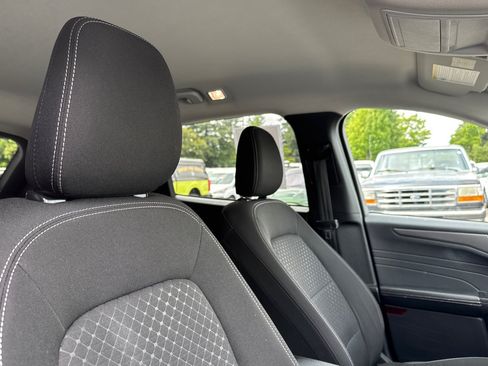 Certified 2024 Ford Escape Active AWD/4WD image 17