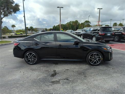 New 2025 Nissan Sentra SR w/ SR Premium Package image 3