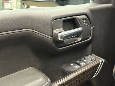 Used 2020 Chevrolet Silverado 1500 RST image 13