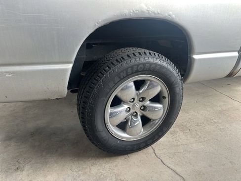 Used 2005 Dodge Ram 1500 Truck SLT image 11