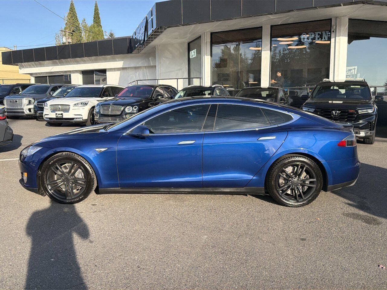 Used 2015 Tesla Model S 70D AWD/4WD image 2