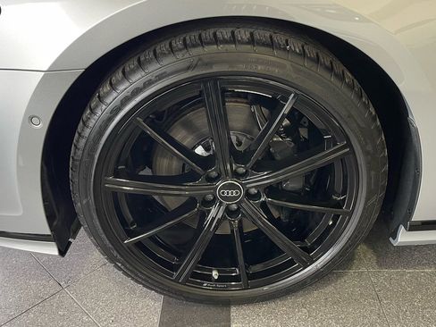 Used 2024 Audi A8 L 3.0T w/ Comfort Plus Package image 22