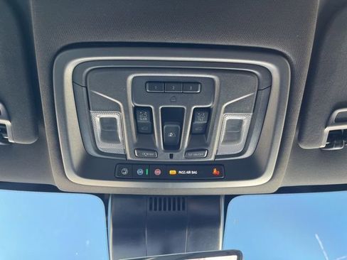 Used 2025 GMC Sierra 2500 AT4 w/ AT4 Premium Plus Package AWD/4WD image 44