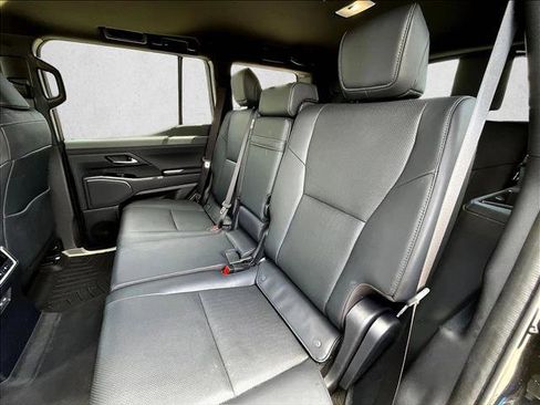 Used 2025 Lexus GX 550 w/ Cold Area Package AWD/4WD image 28