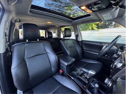 Used 2019 Toyota 4Runner TRD Off-Road Premium AWD/4WD image 4