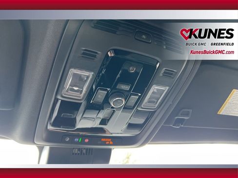 New 2026 GMC Yukon AT4 w/ Premium Trailering Package AWD/4WD image 18