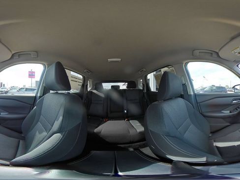 Used 2026 Nissan Rogue SV FWD image 44