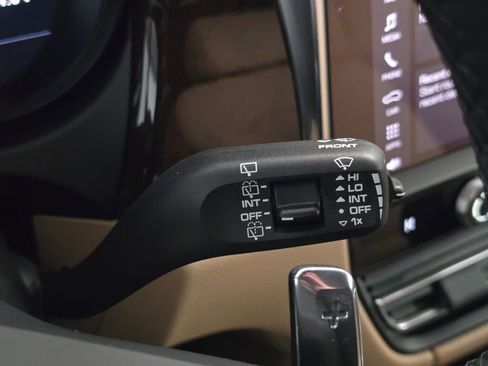 New 2026 Porsche Macan AWD/4WD image 42