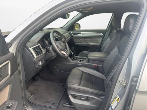 Used 2021 Volkswagen Atlas Cross Sport SE image 11