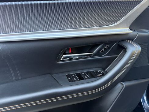 Used 2024 MAZDA CX-90 Plug-In Hybrid w/ Premium Pkg image 11