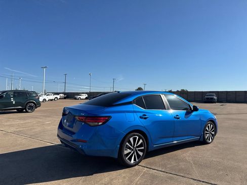 Used 2023 Nissan Sentra SV w/ SV Premium Package FWD image 21