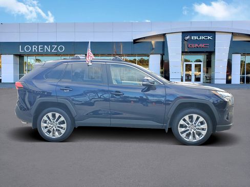 Used 2025 Toyota RAV4 XLE Premium image 4