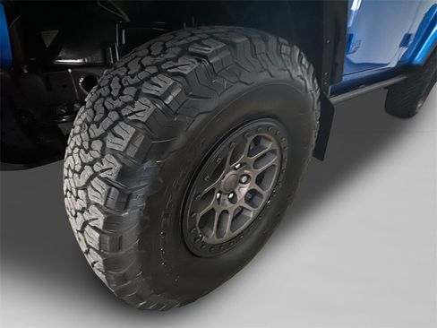 Used 2022 Jeep Wrangler Unlimited Rubicon w/ Xtreme Recon 35" Tire Package image 4