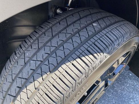 New 2025 Kia Sorento X-Line EX image 47