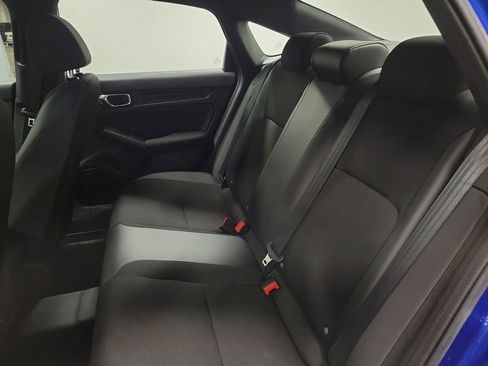 Used 2023 Honda Civic Sport image 19