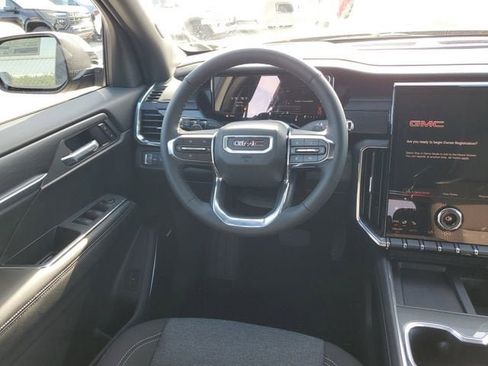 New 2026 GMC Acadia Elevation image 13