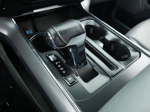 Used 2022 Ford F150 Lariat w/ Equipment Group 501A Mid image 15