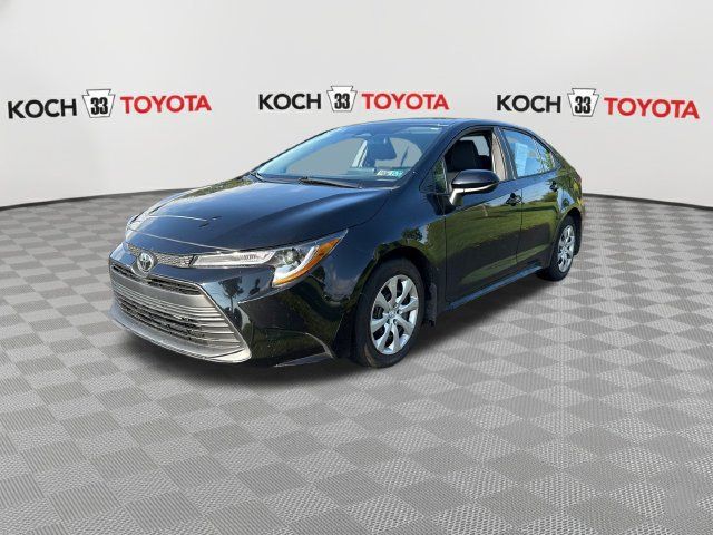 Used 2024 Toyota Corolla LE FWD image 3