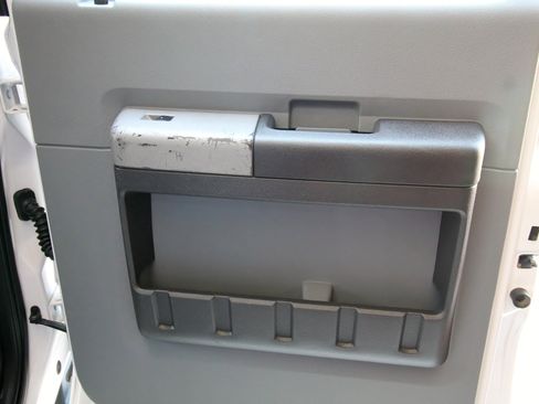 Used 2014 Ford F250 XLT w/ XLT Value Package image 37